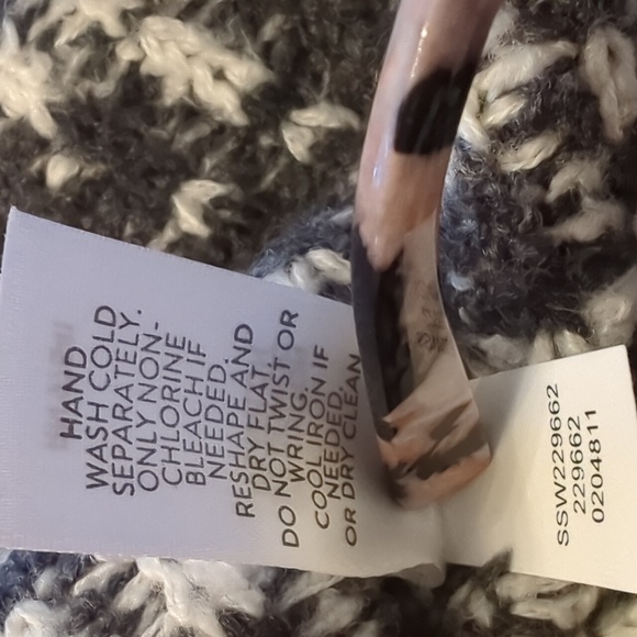 J.Jill snowflake sweater size medium - Picture 7 of 7